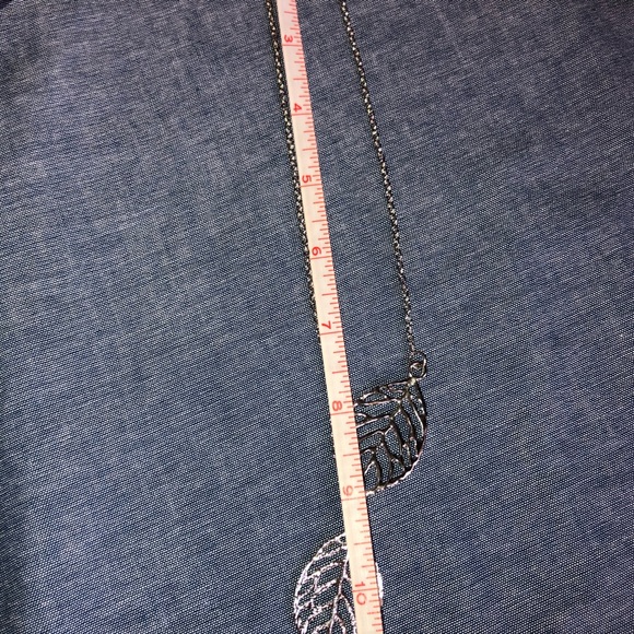 Double leaf necklace silver tone NWT - Picture 7 of 9